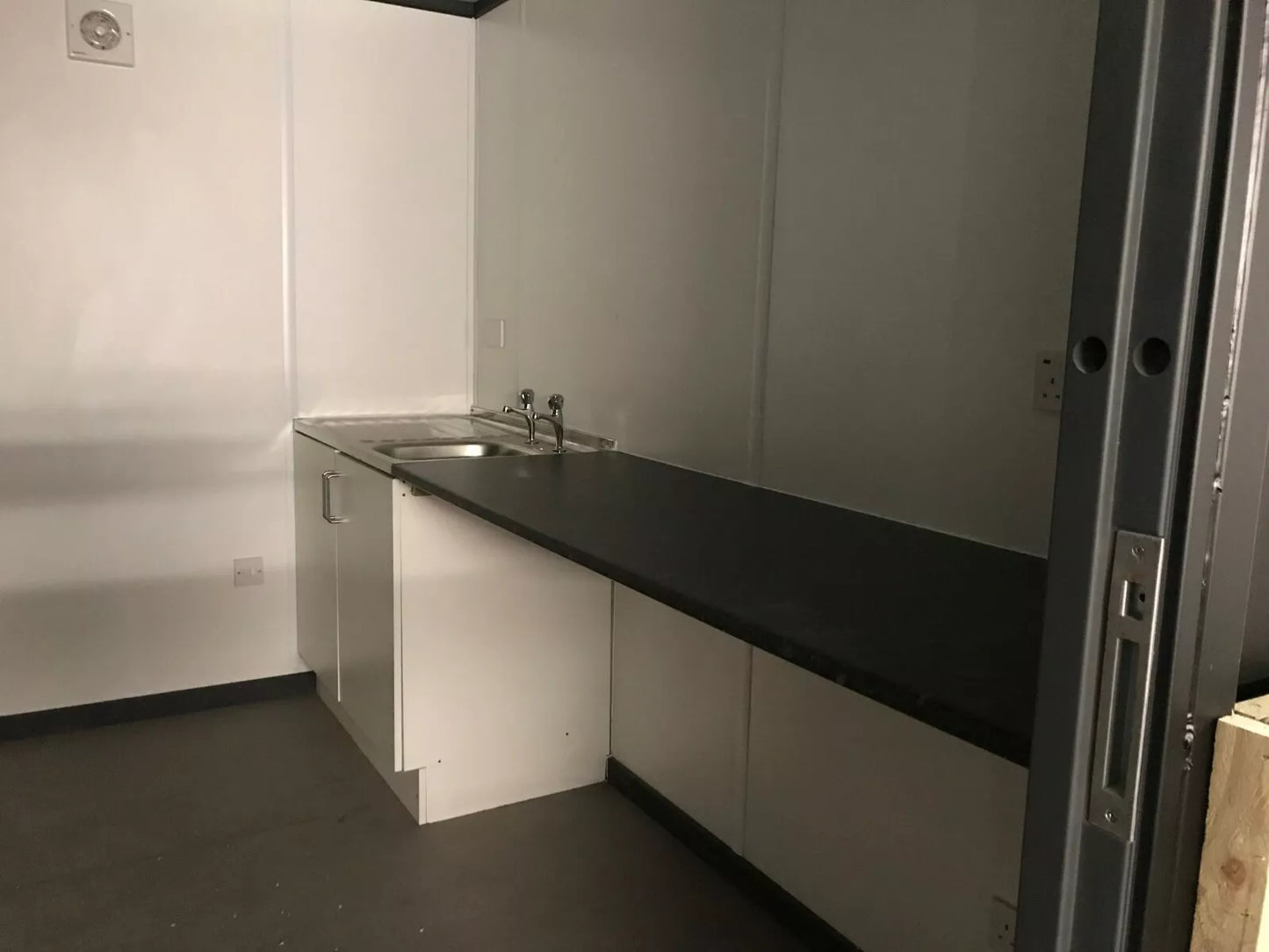 Conteneur bar/restaurant de 10 x 8 pieds