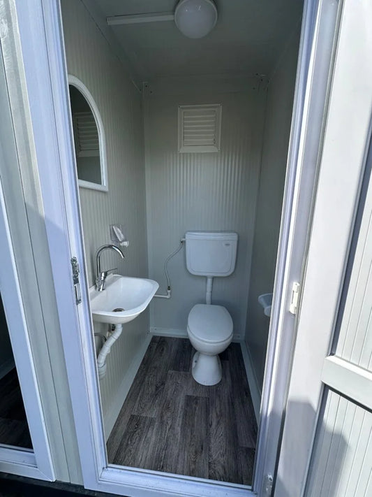 Conteneur de toilettes double 2,20 × 1,30 m