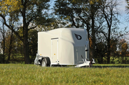 Remorque cargo Pullman Debon 1300 bleue avec suspension et porte latérale