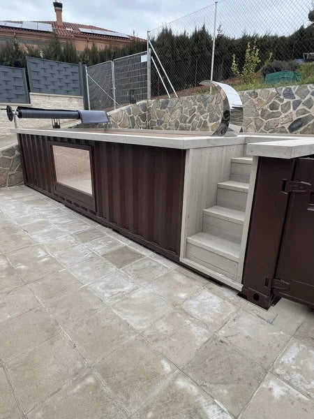 Un conteneur de 6 mètres transformé en piscine