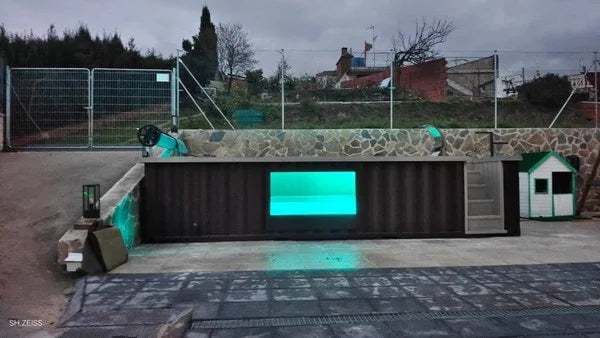 Un conteneur de 6 mètres transformé en piscine