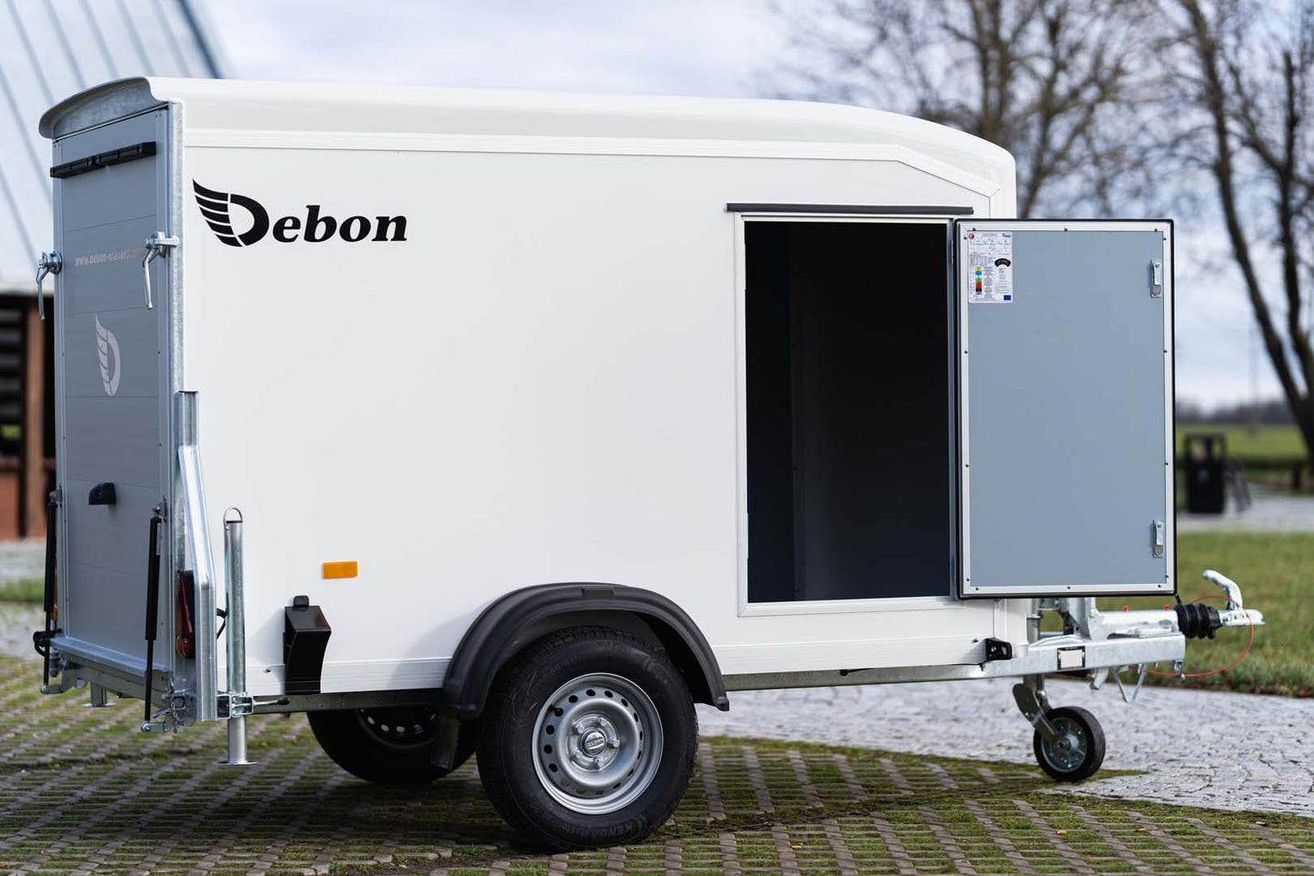 Fourgonnette Debon Roadster 255