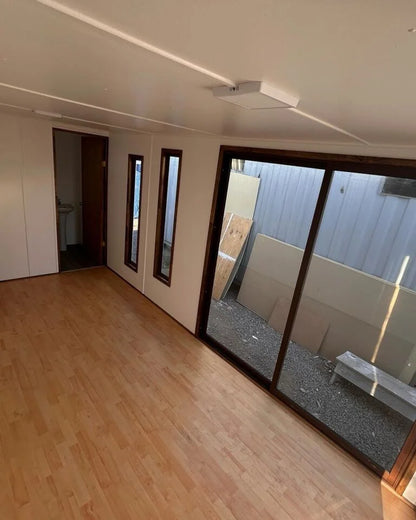 Bureau en conteneur maritime 6×3 mètres - 18m²